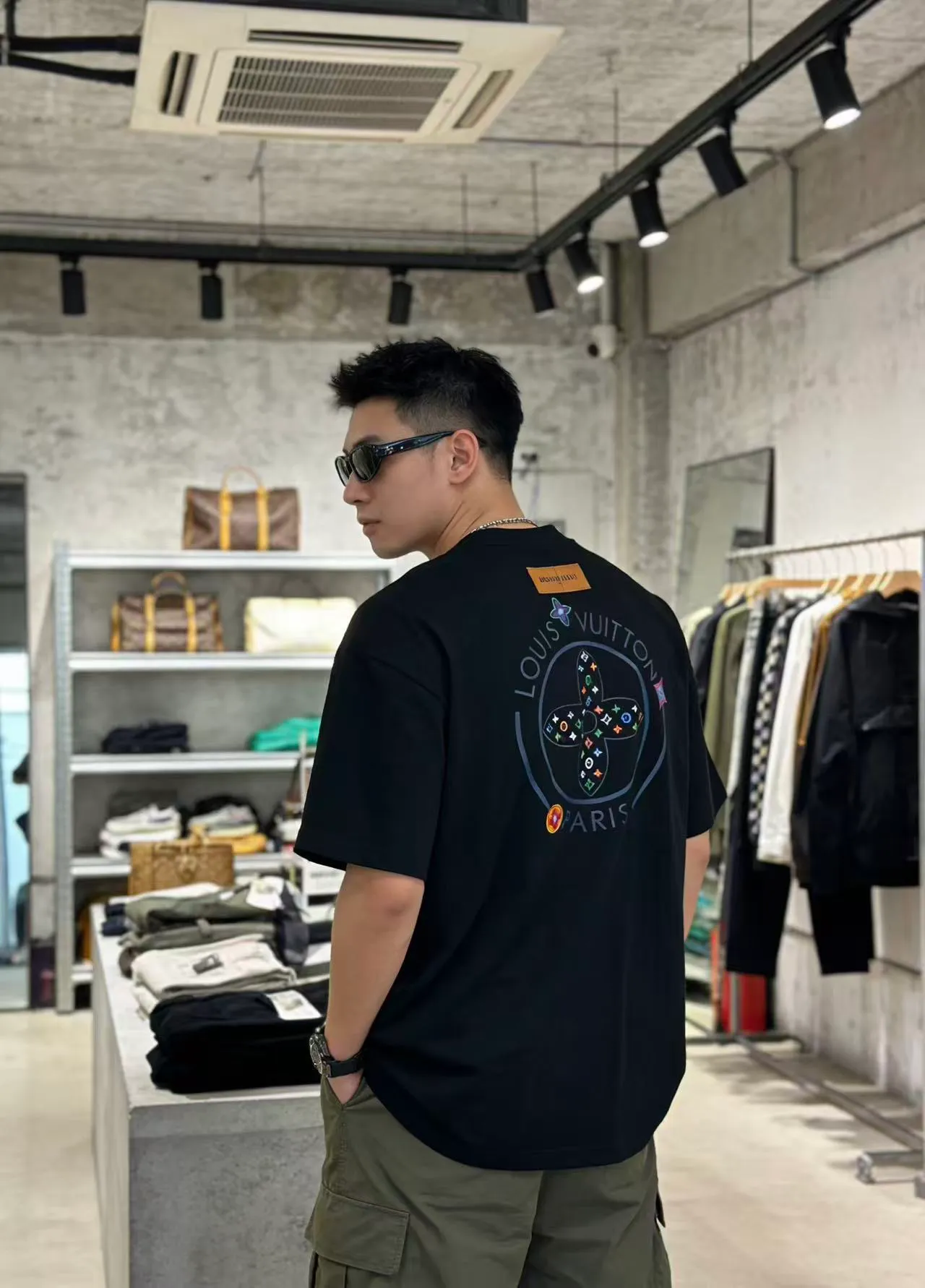 Louis Vuitton/Louis Vuitton colorful three-flower embroidered short sleeves